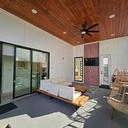 Dallas Luxury Modern House By Dallas Love Airport